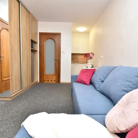 Totu Bianca 3 Centrum Apartment